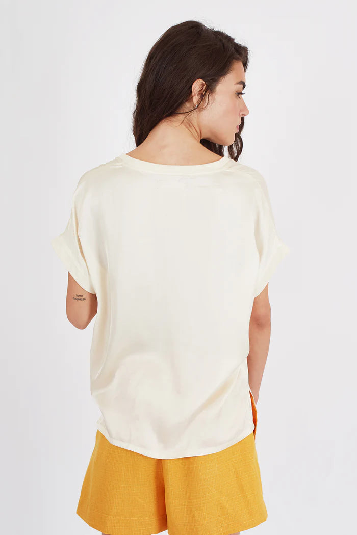 Traffic People In plain Sight Slouch Tee Cream
