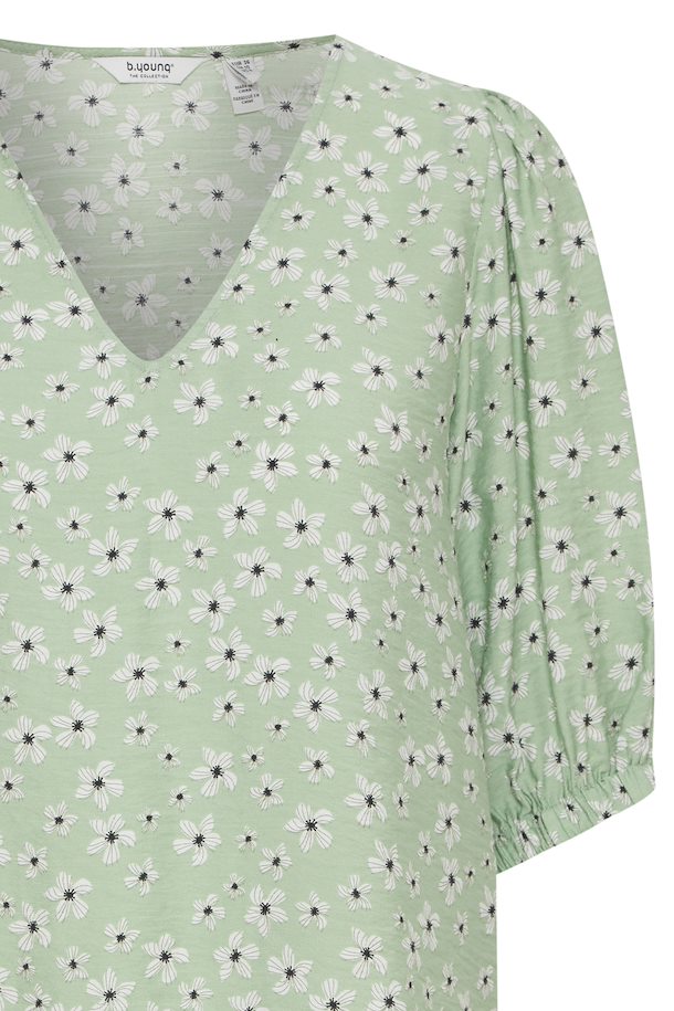 b.young Bano V- Neck Blouse Fair Green Flowers Mix