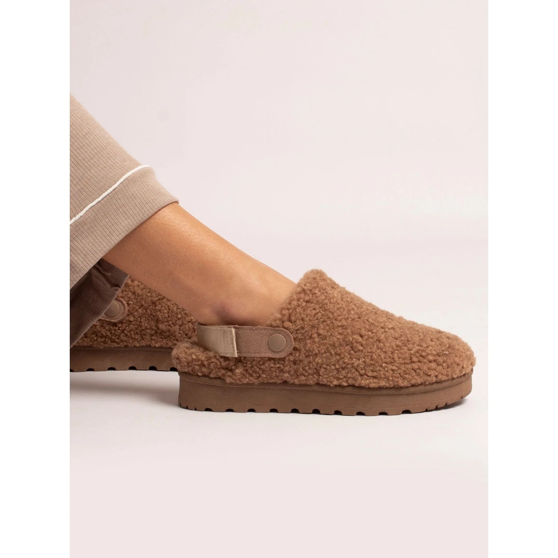 Lunar Naples Mink Slipper (Adjustable Strap)