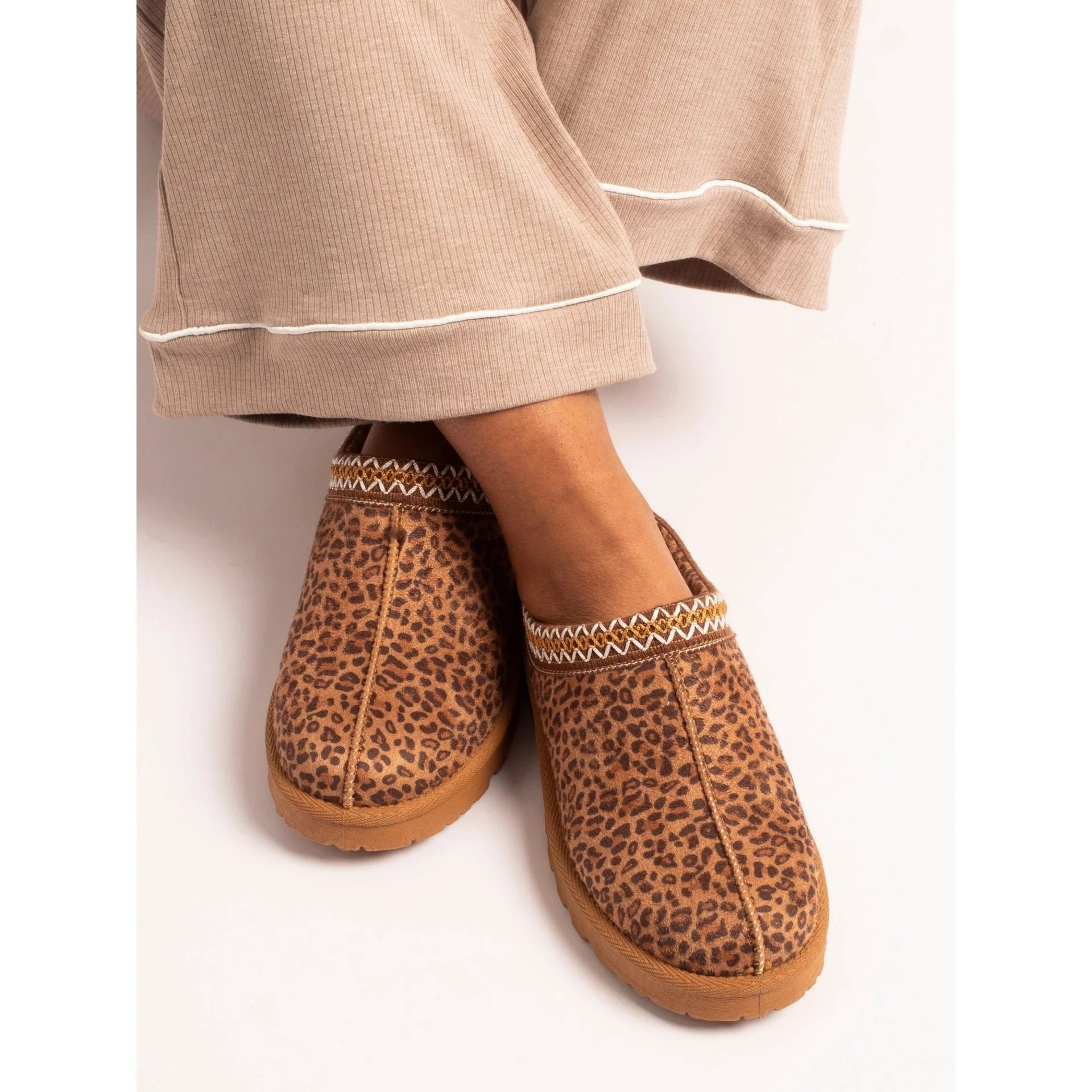Lunar Selena Tan Ocelot Slipper