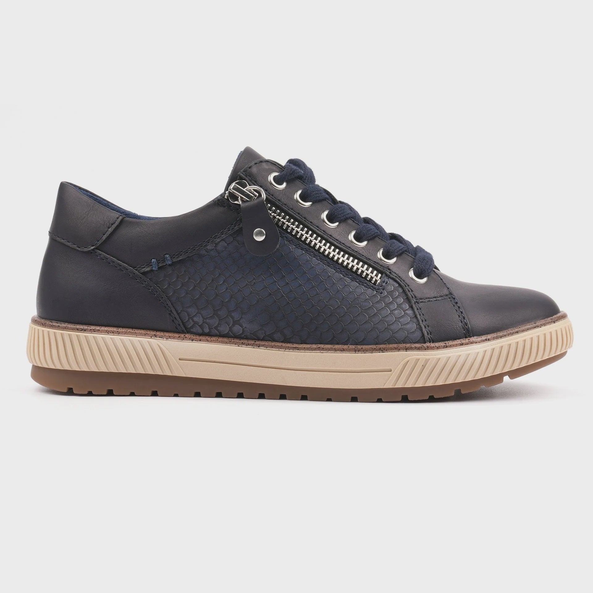 Lunar Shaka Black Trainer