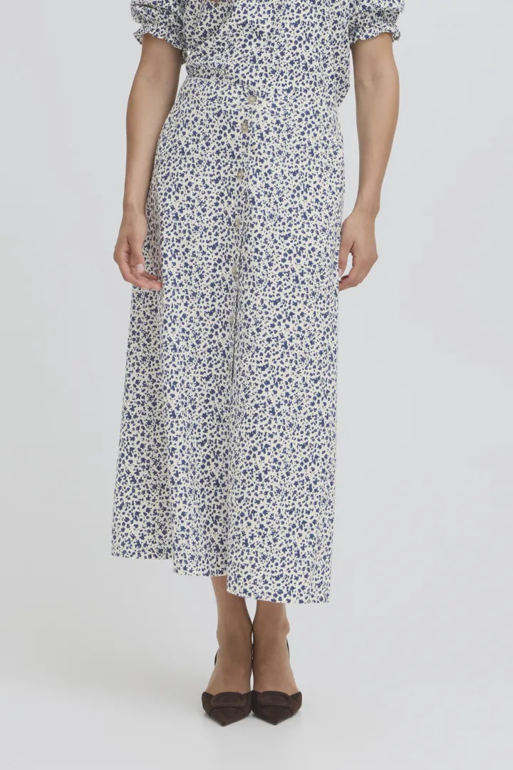 b.young Falakka Button Skirt Medieval Blue Flower