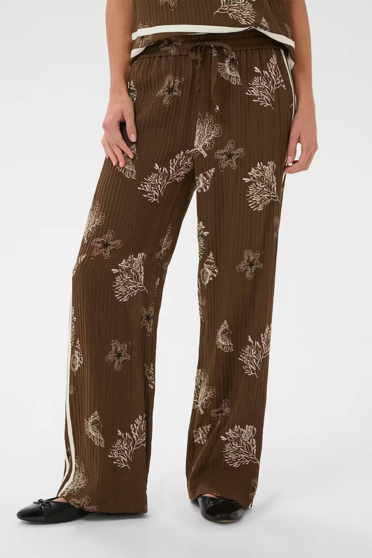 Saint Tropez Rosashell Trousers Fudge Sea Shell