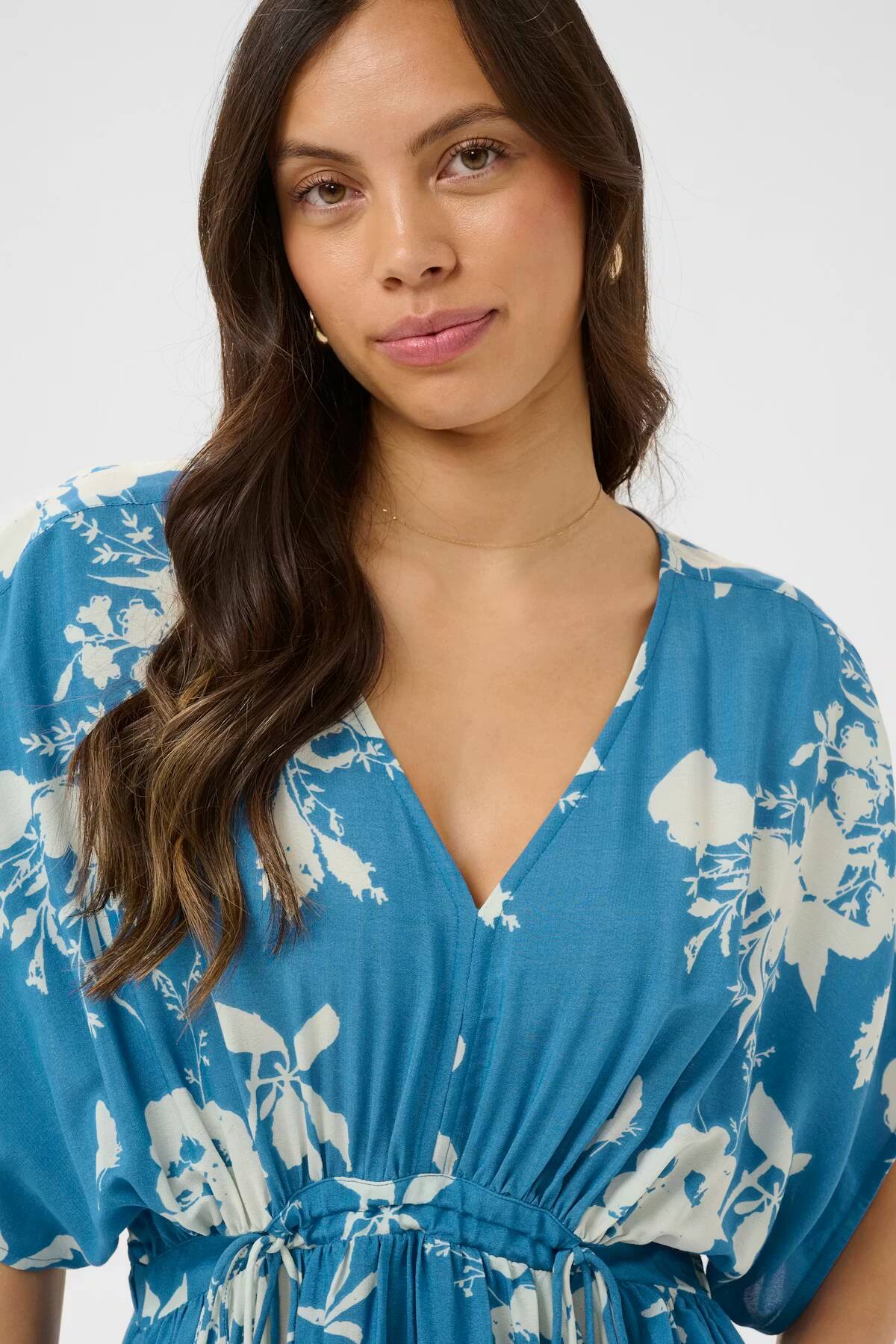 Saint Tropez Rasheda Dress Vallarta Blue Flower Bouquet