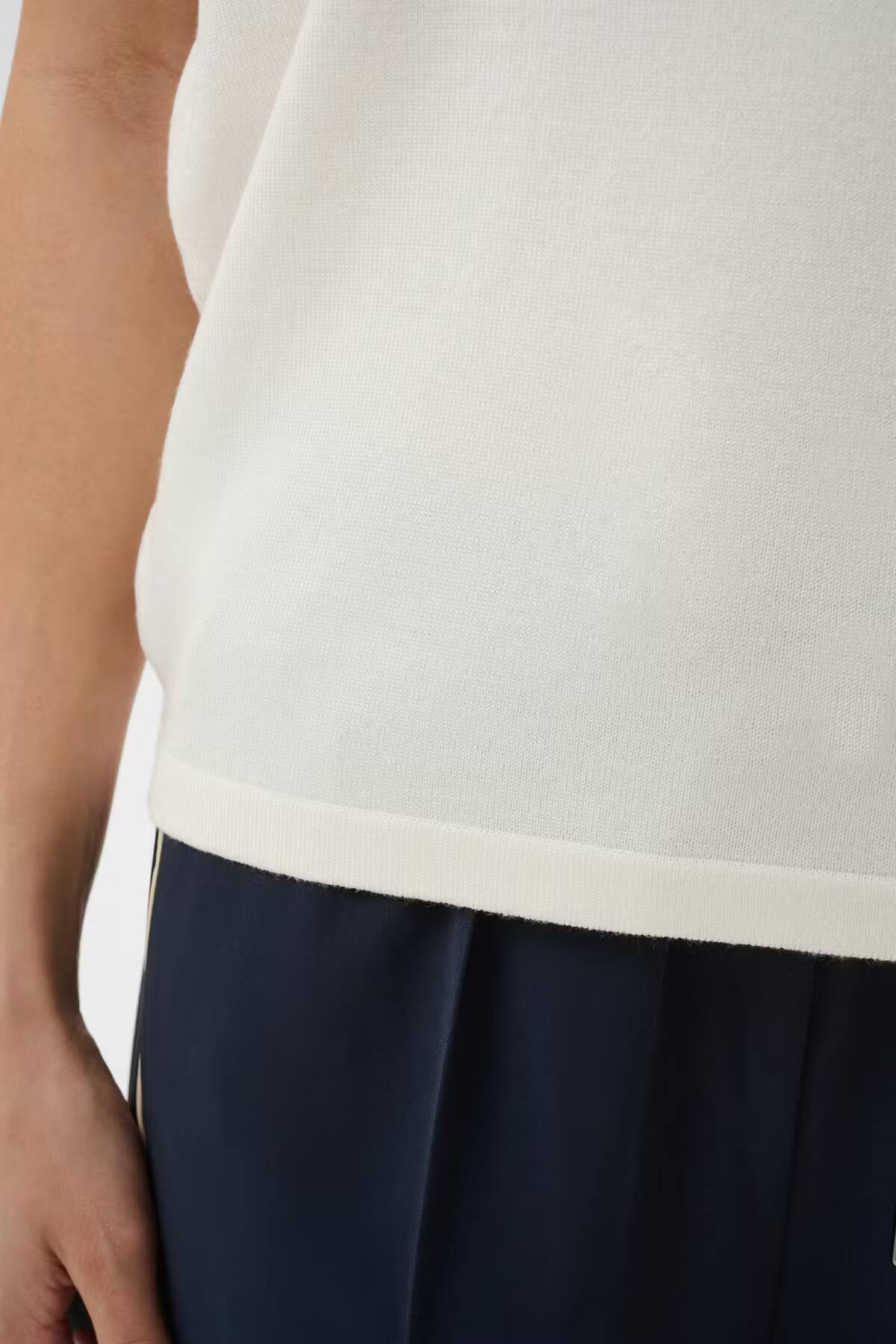 Saint Tropez Mila Round-Neck Short Sleeve Pullover Ice