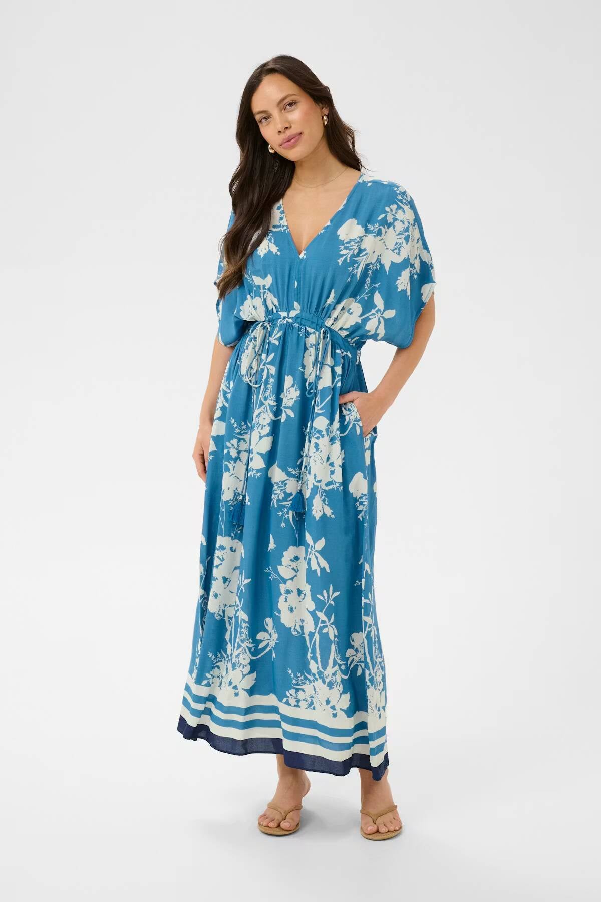 Saint Tropez Rasheda Dress Vallarta Blue Flower Bouquet