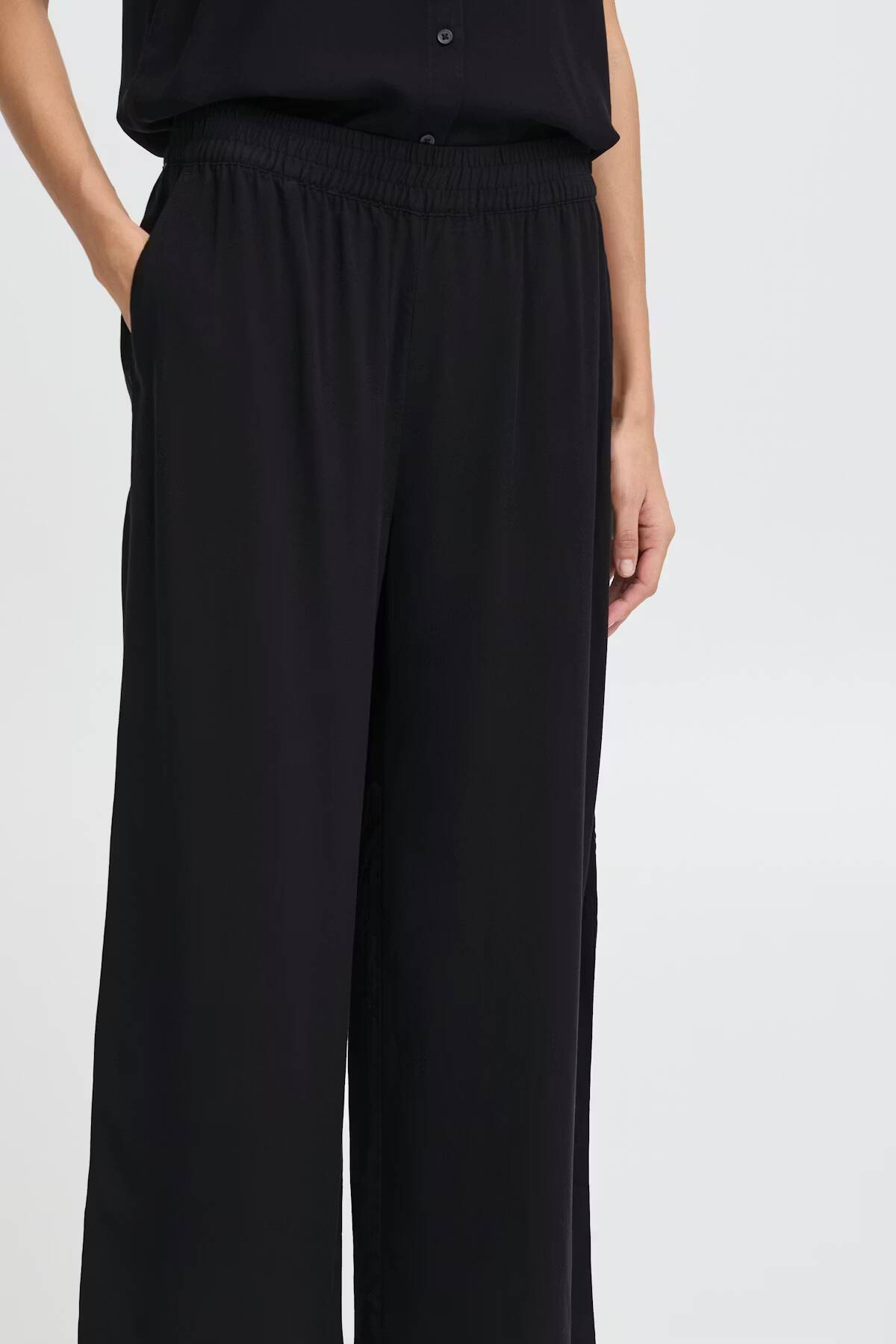b.young Joella Crop Trousers Black