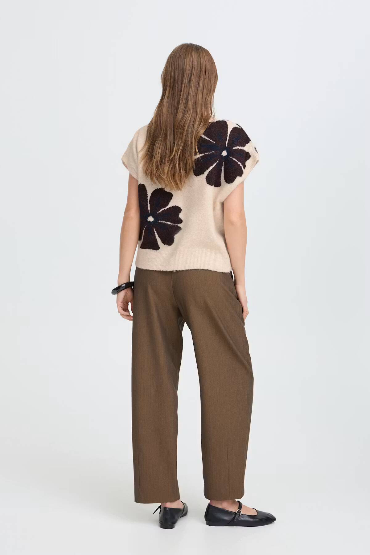 b.young Omea V-Neck Slipover Fig Mel Flower