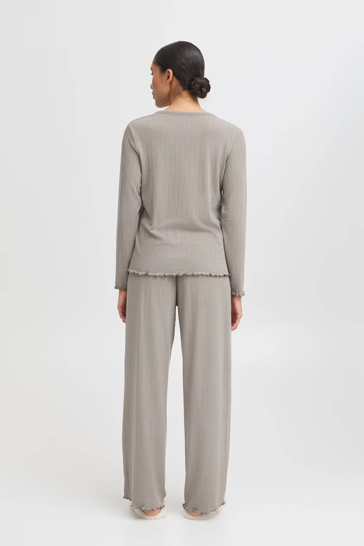 b.young PJ Set String