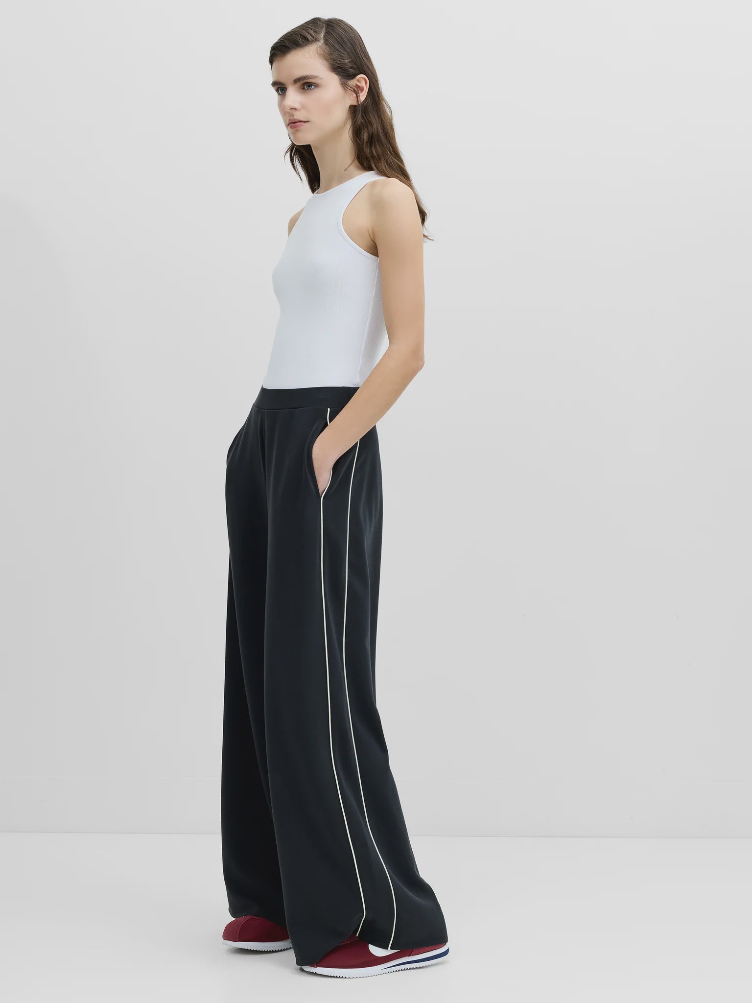 French Connection Wren Side Stripe Wide Leg Jogger Graphite Grey/Porcelain Cream