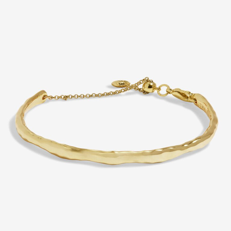 Joma Hammered Gold Bangle