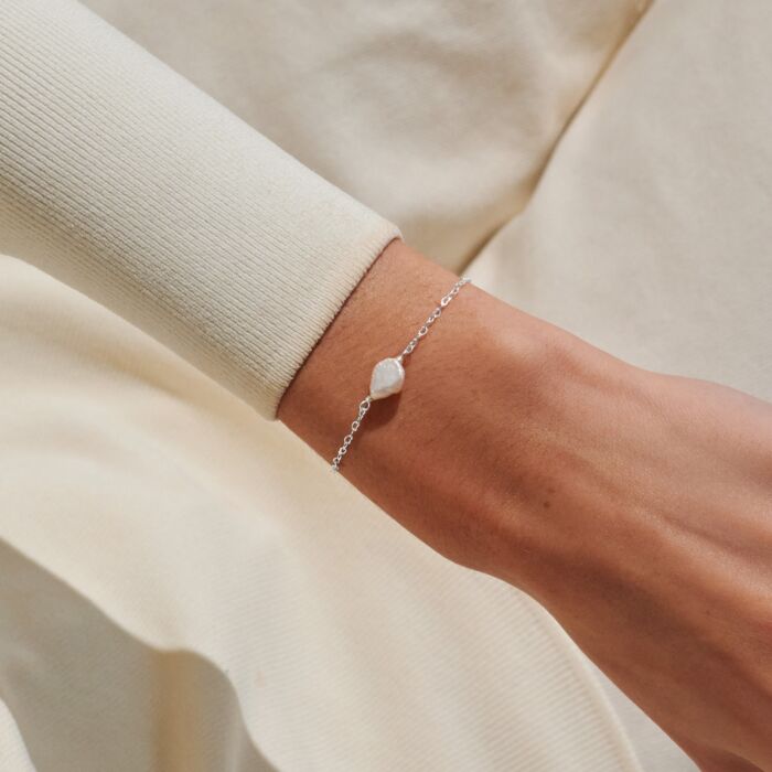 Joma Loved By You Pearl Heart Chain Bracelet