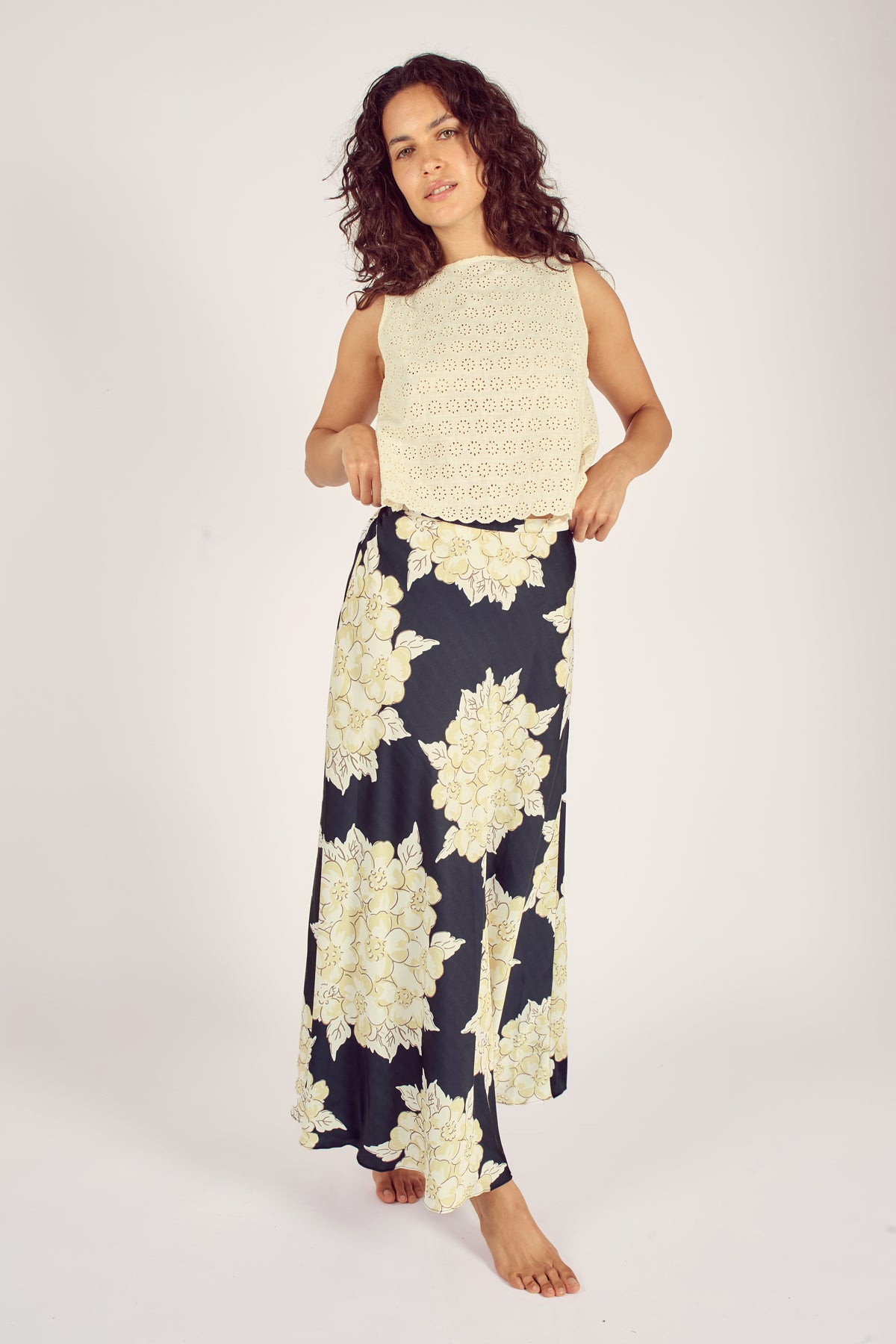 Traffic People Blooming Lovely Sade Skirt Navy/Cream