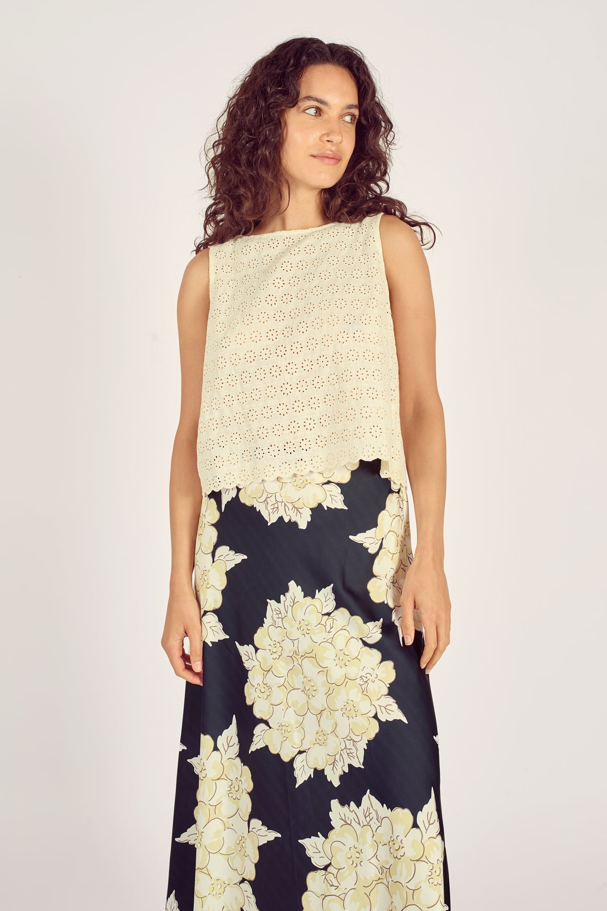 Traffic People Blooming Lovely Sade Skirt Navy/Cream