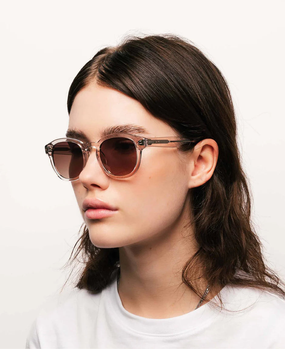 MessyWeekend Billie Rosé Brown Sunglasses.