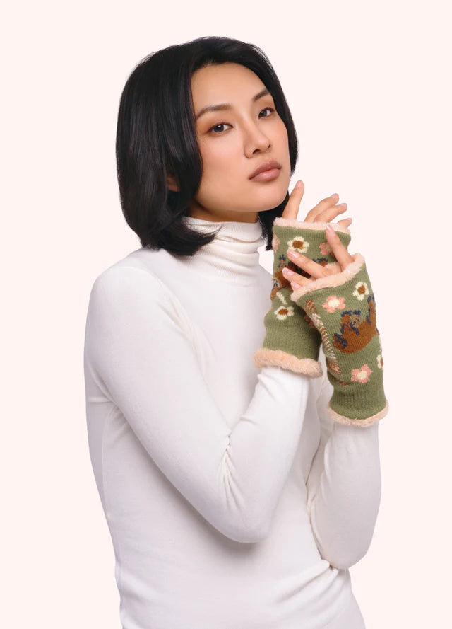 Powder Highland Cow Wrist Warmer Moss