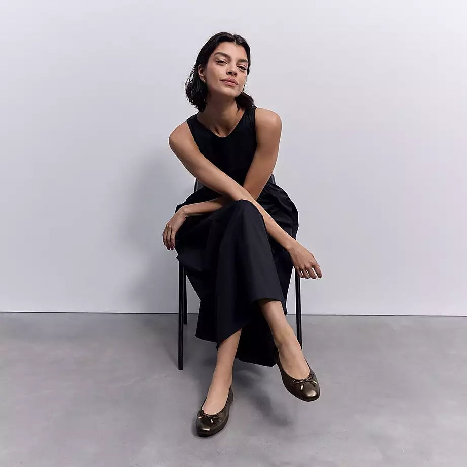 FitFlop Delicato Bow Soft Metallic-Leather Ballet Flats Metallic Chocolate Brown