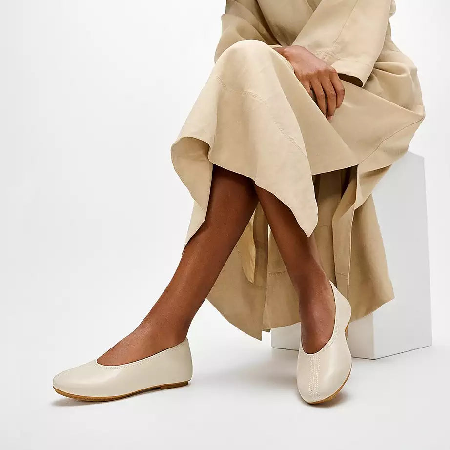 FitFlop Delicato High-Cut Soft-Leather Ballet Flats Paris Beige