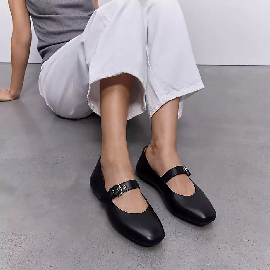 FitFlop Delicato Leather Mary Janes All Black