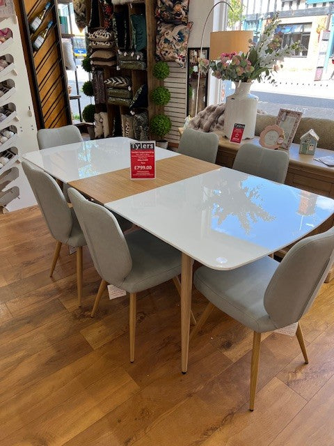 Sweden Sale  White & Oak Large Extending Dining Table Limited Stock