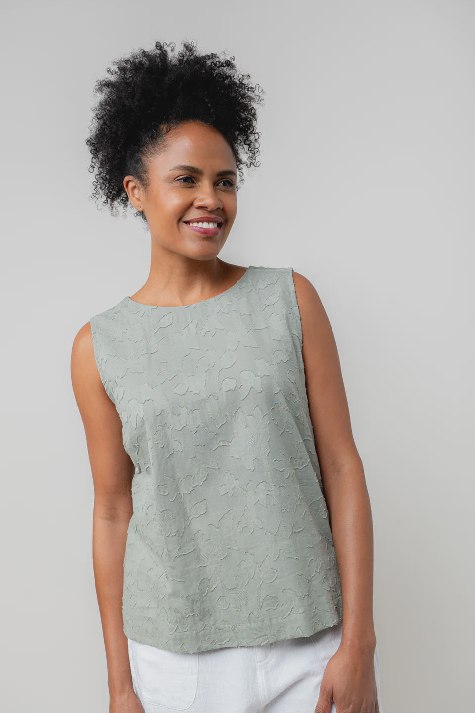 Lily & Me Cora Cotton Jacquard Shell Vest Sage
