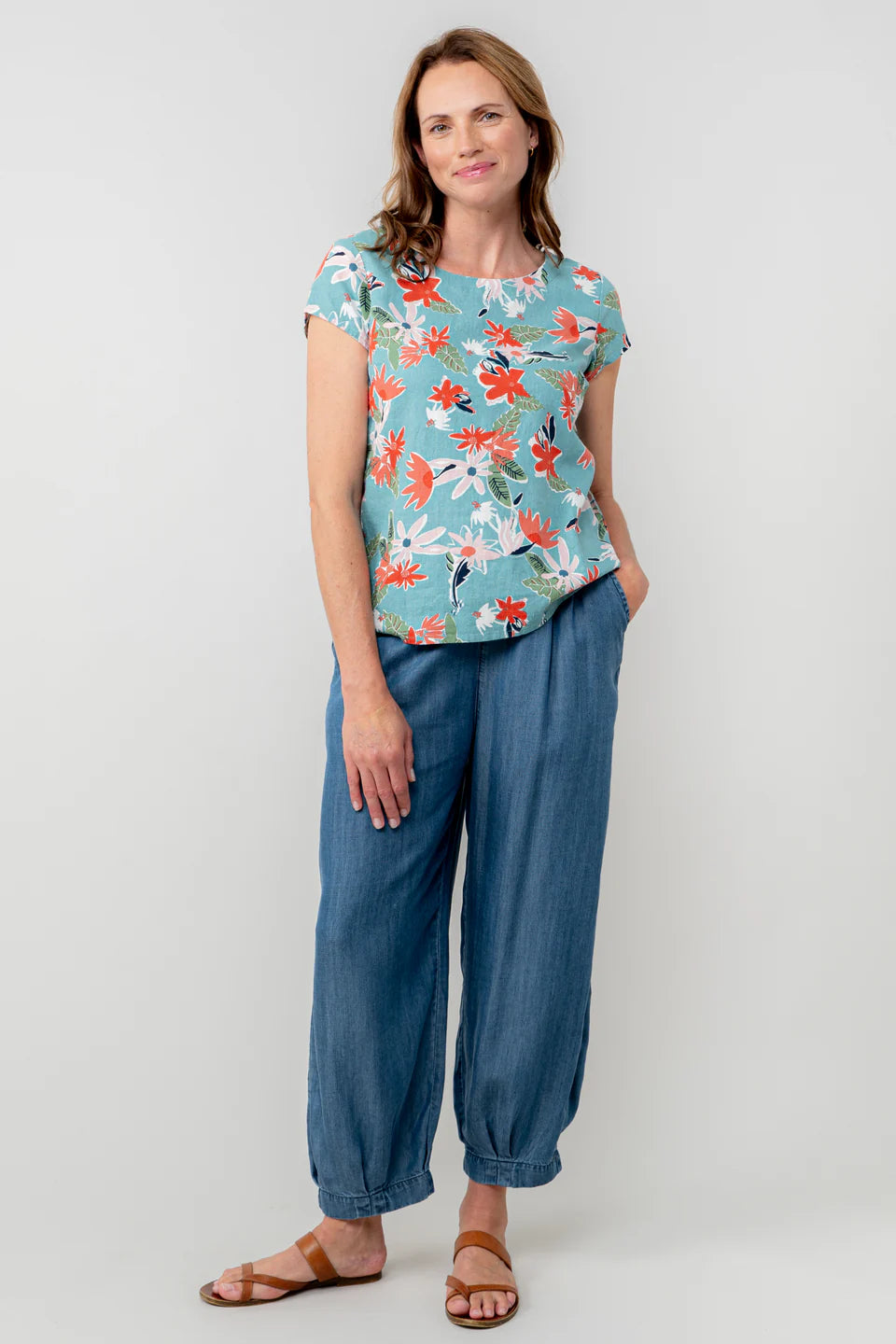 Lily & Me Sun And Shade Linen Blend Shell Top Ocean