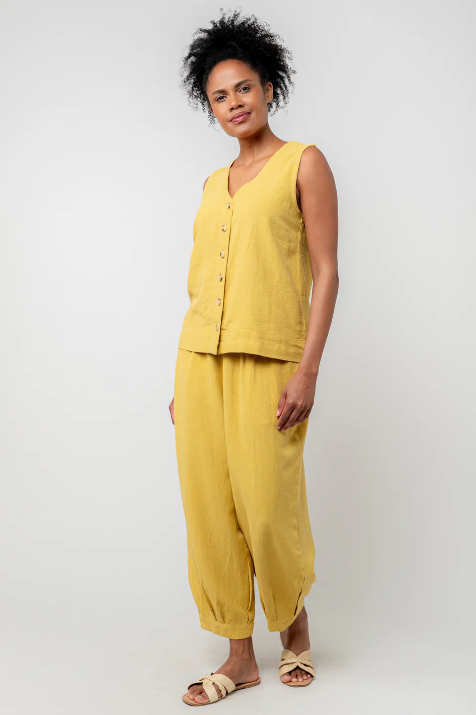 Lily & Me Allium Linen Blend Buttoned Vest Ochre