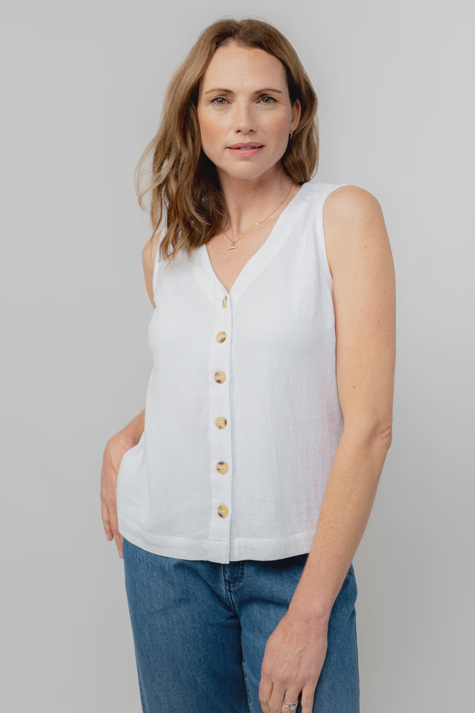 Lily & Me Allium Linen Blend Buttoned Vest White