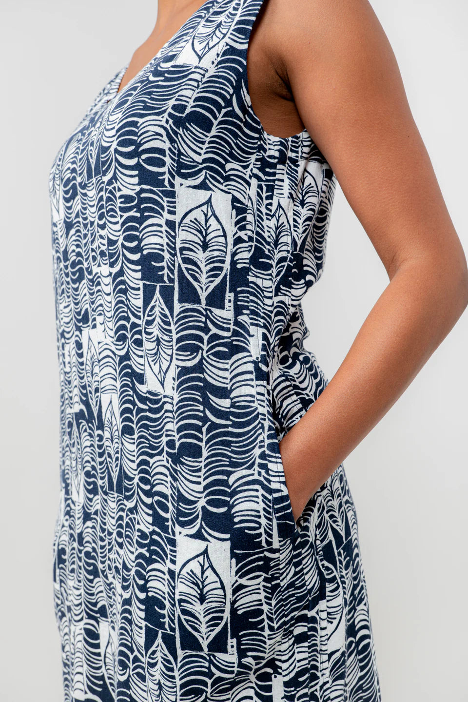 Lily & Me Laynie Sleeveless Linen Sun Dress Navy