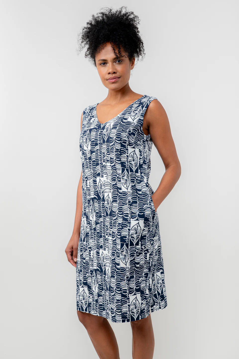 Lily & Me Laynie Sleeveless Linen Sun Dress Navy