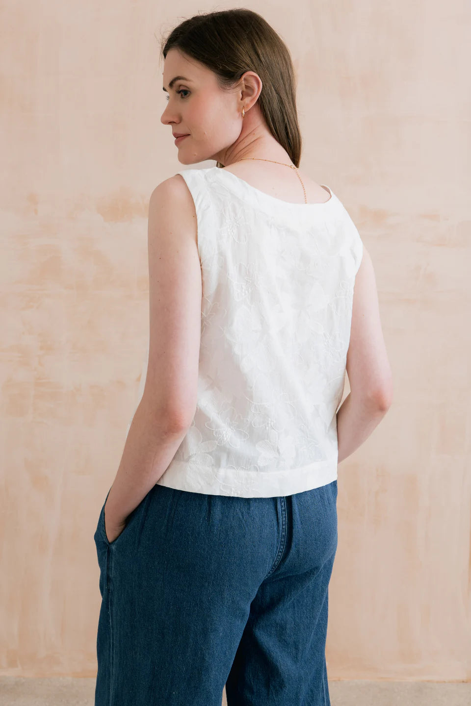 Lily & Me Allium Two Way Vest Big Bloom Jacquard White