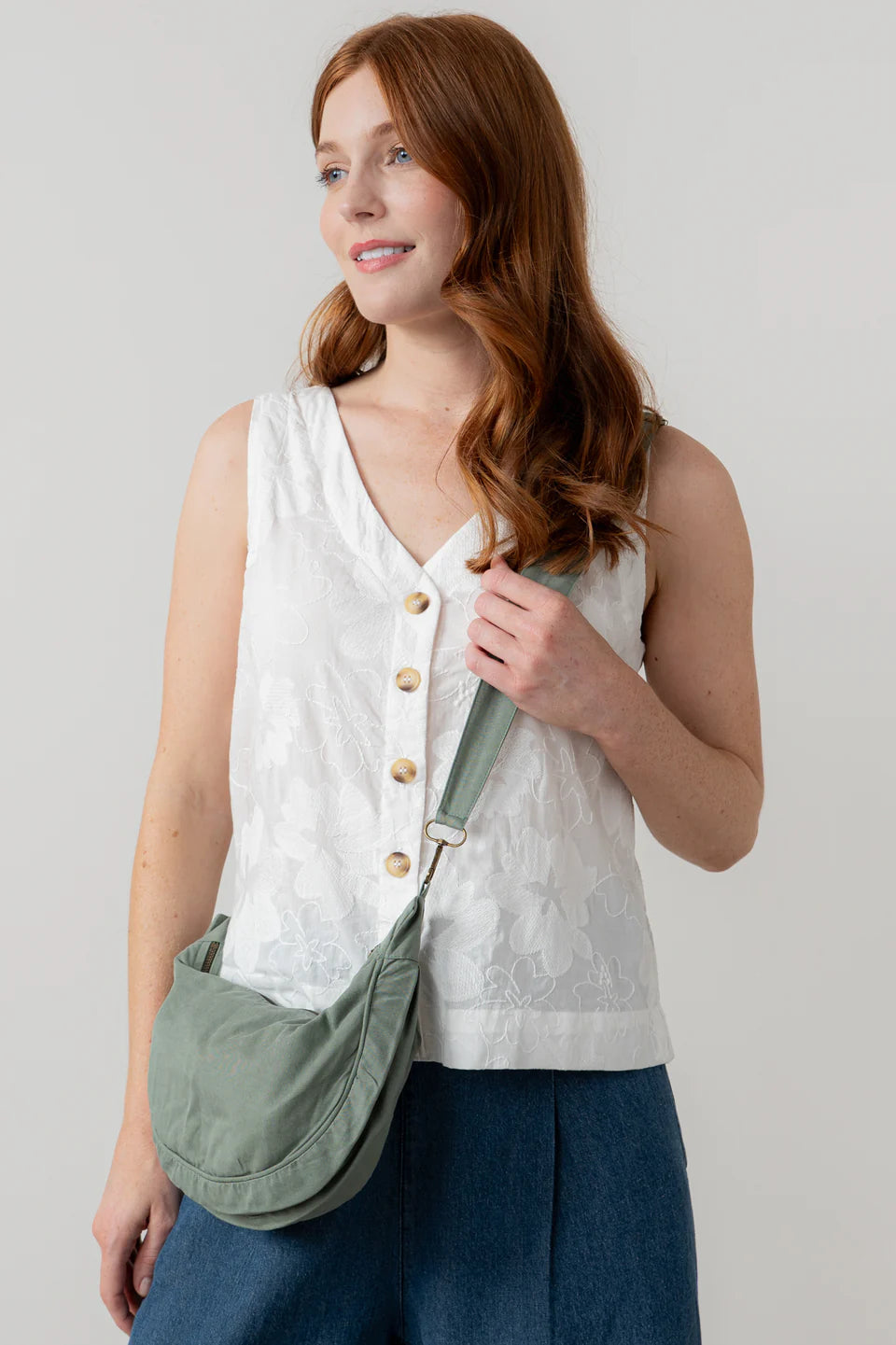 Lily & Me Allium Two Way Vest Big Bloom Jacquard White
