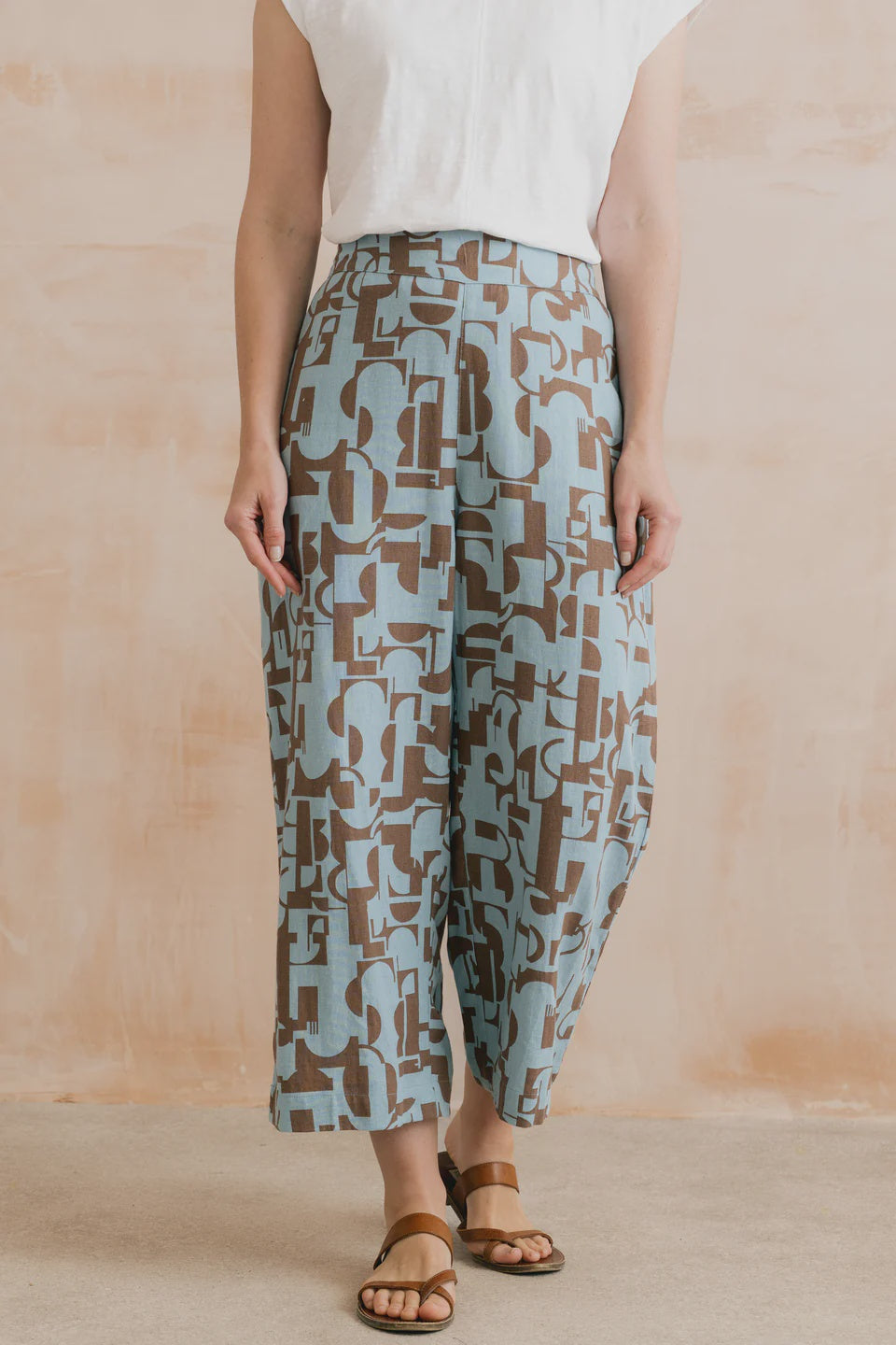 Lily & Me Greta Highline Print Cropped Trousers Mocha