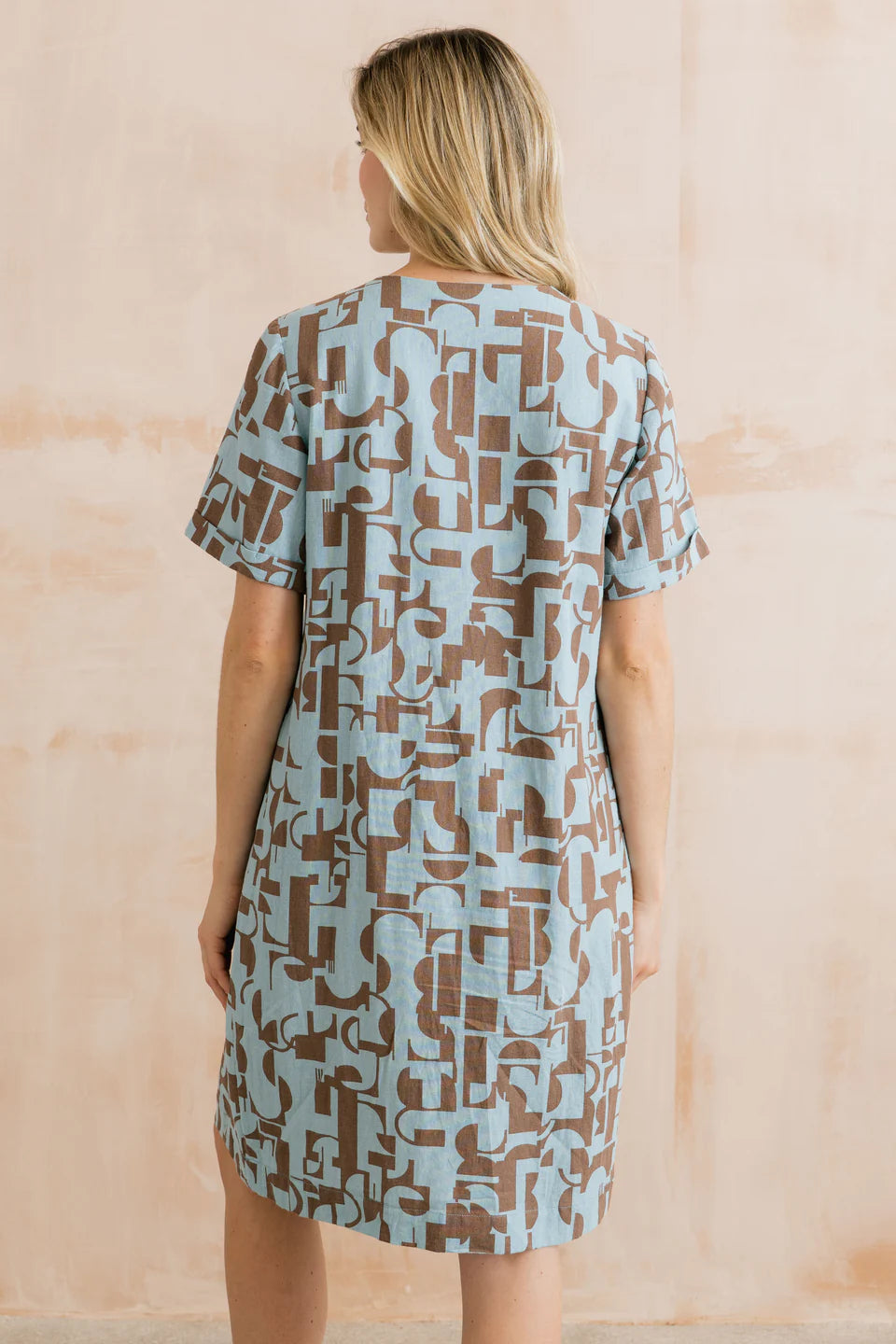 Lily & Me Vine Linen Blend Dress Highline Print Mocha