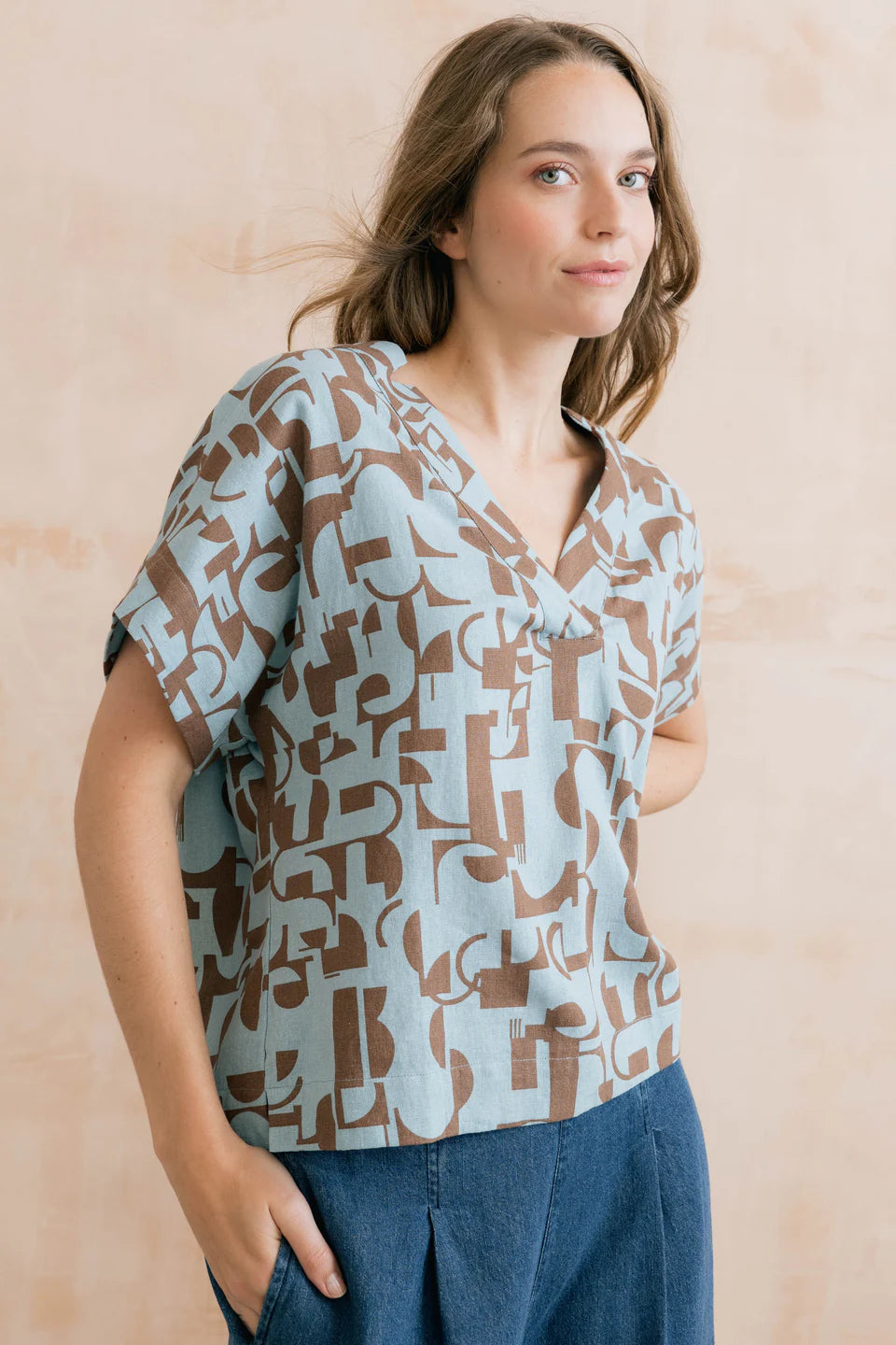 Lily & Me Orchard Linen Blend Top Highline Mocha