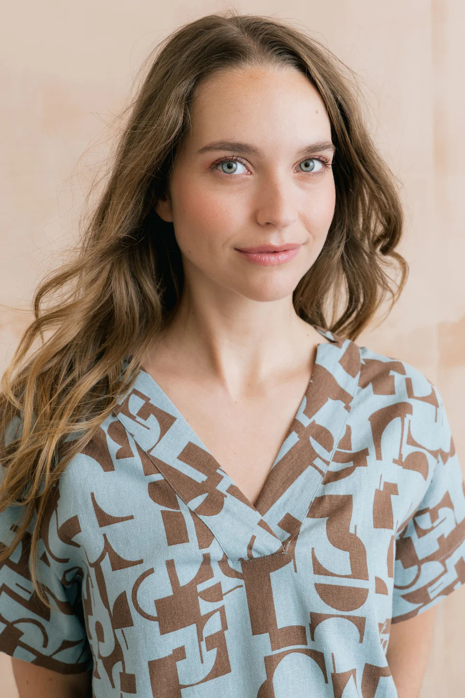 Lily & Me Orchard Linen Blend Top Highline Mocha