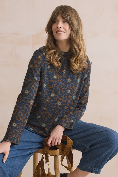 Lily & Me Cairn Jumper Stamp Burnt Caramel