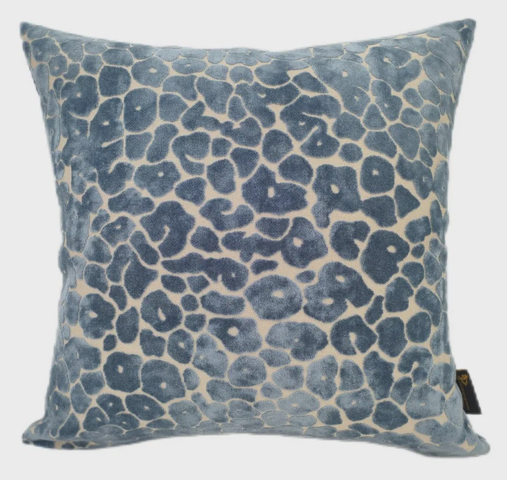 LEOPARD CUT VELV PAUL MONEYPENNY BLUE 56 X 56 CM CUSHION