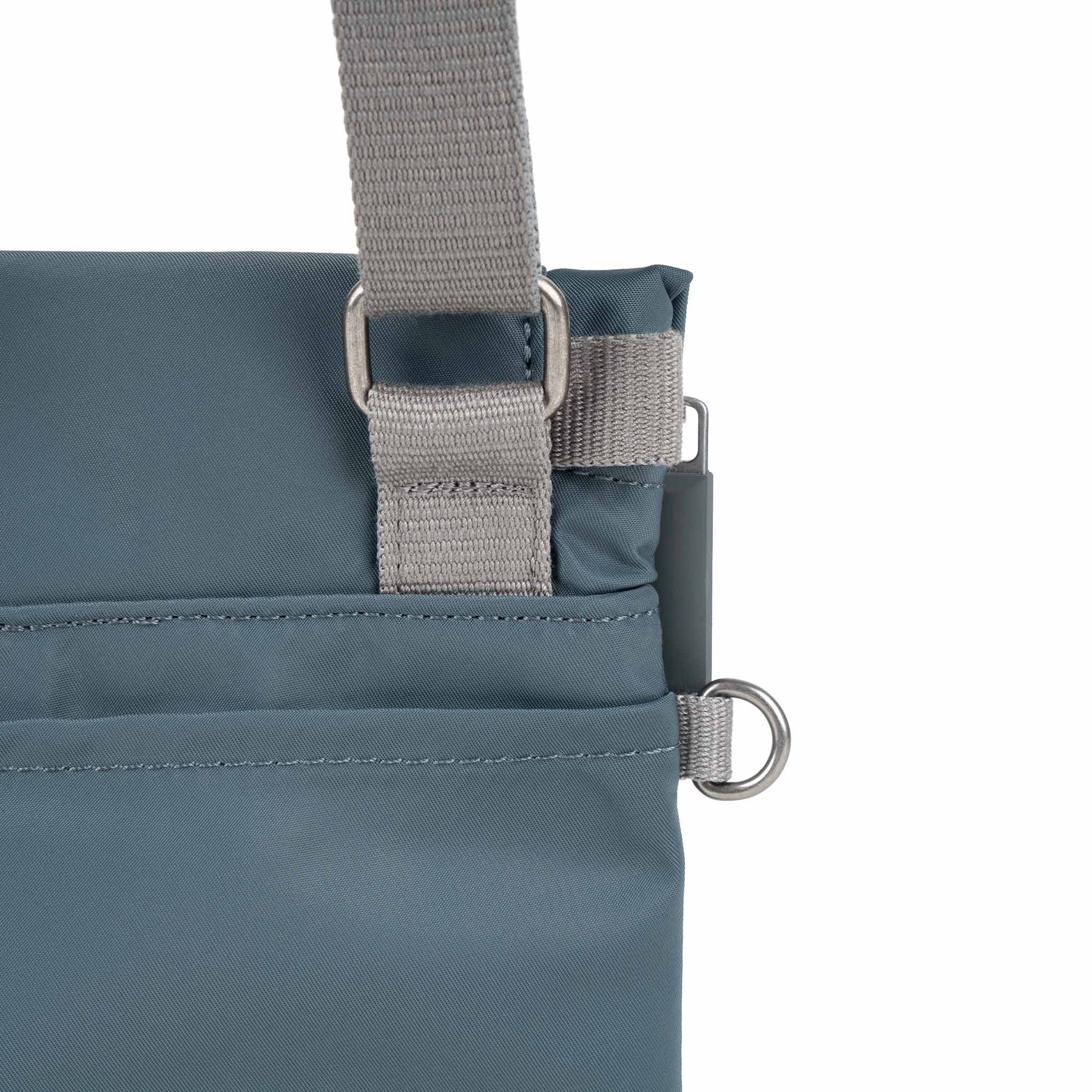 ROKA Stratford Smoke Recycled Nylon Small
