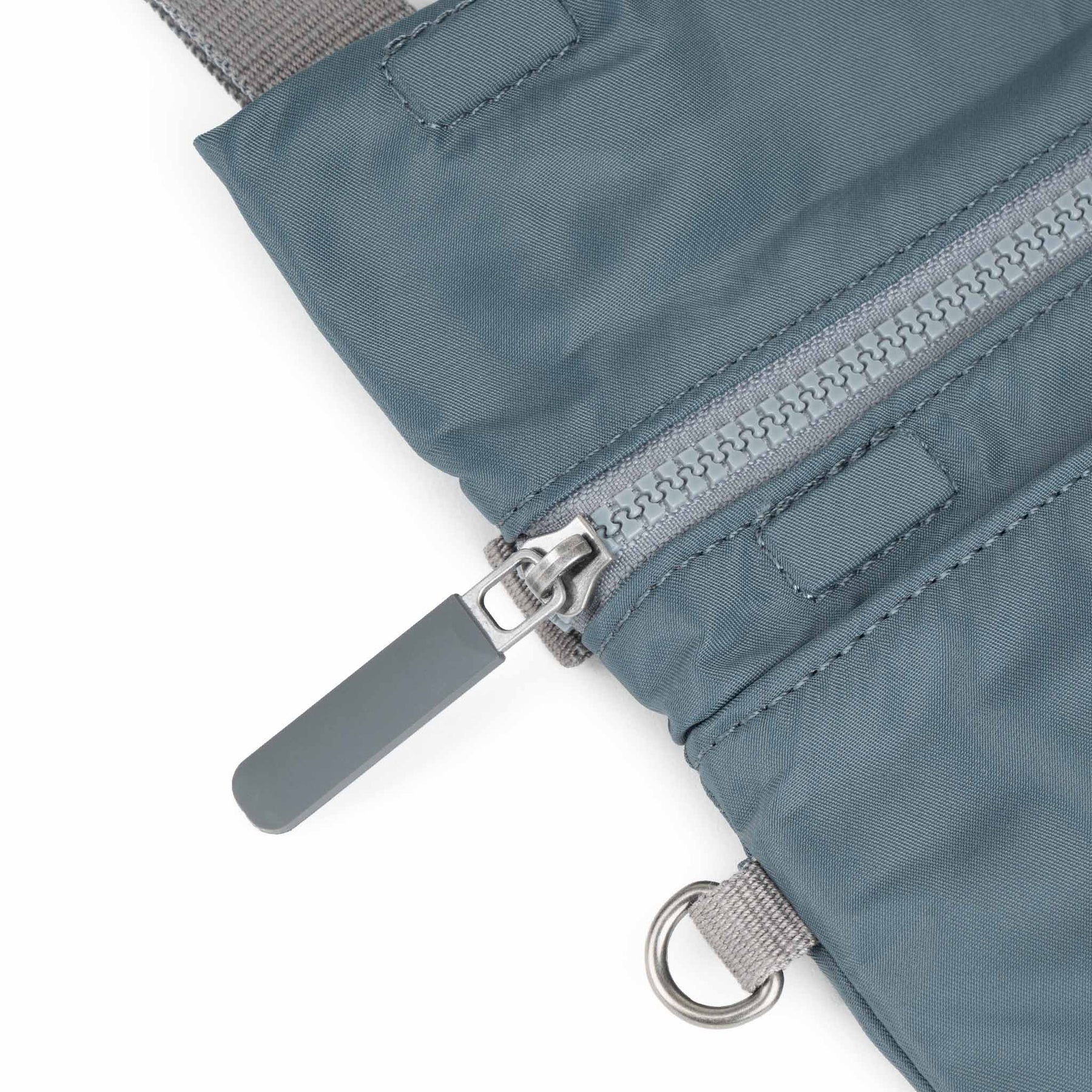 ROKA Stratford Smoke Recycled Nylon Small