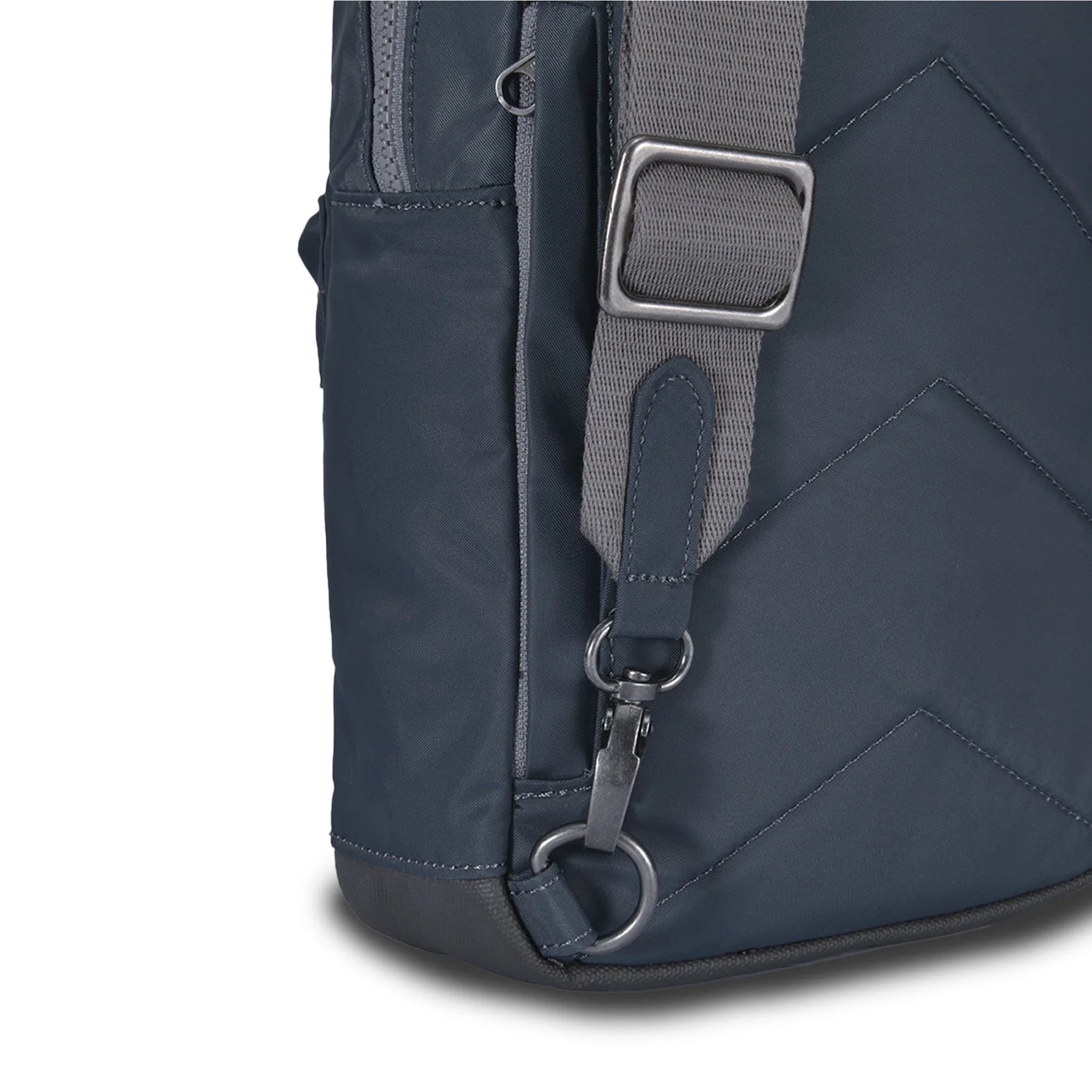 ROKA Willesden B Recycled Nylon Smoke