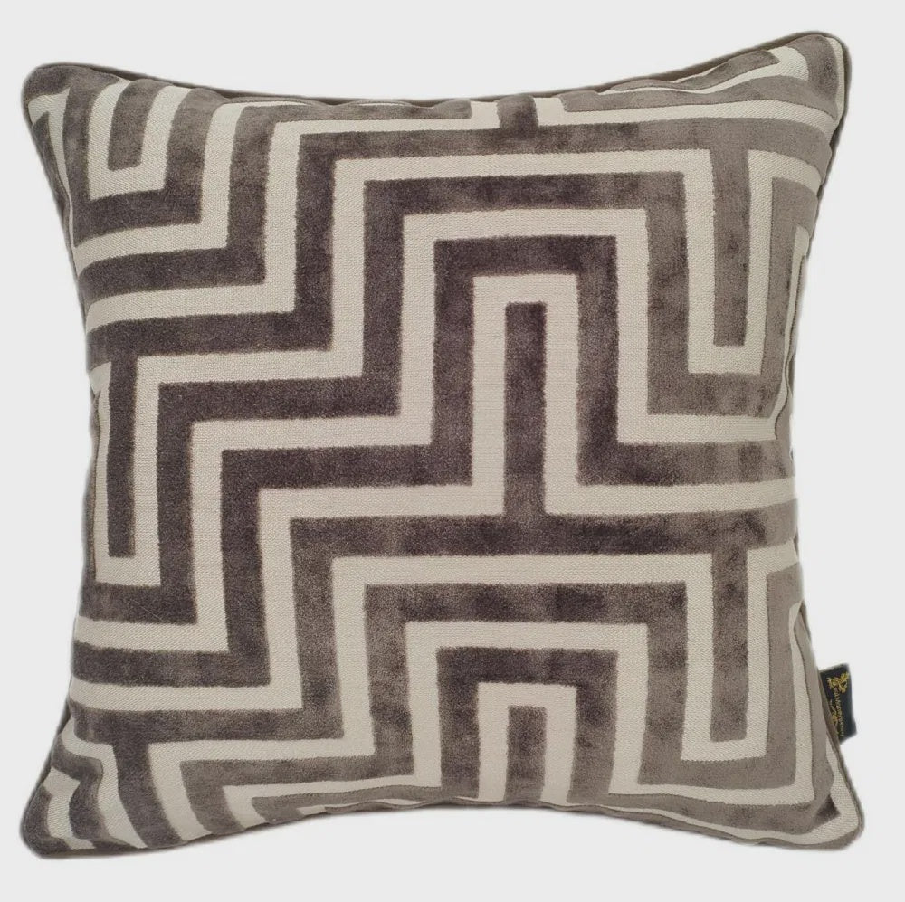 MAZE CUT VELVET PM CHOC 43 X 43 CM CUSHION