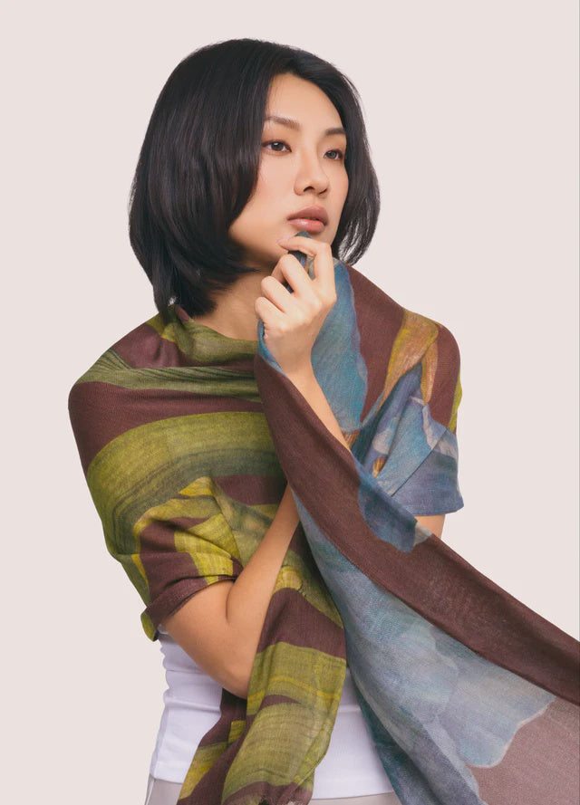 Powder Iris Wool Wrap Scarf