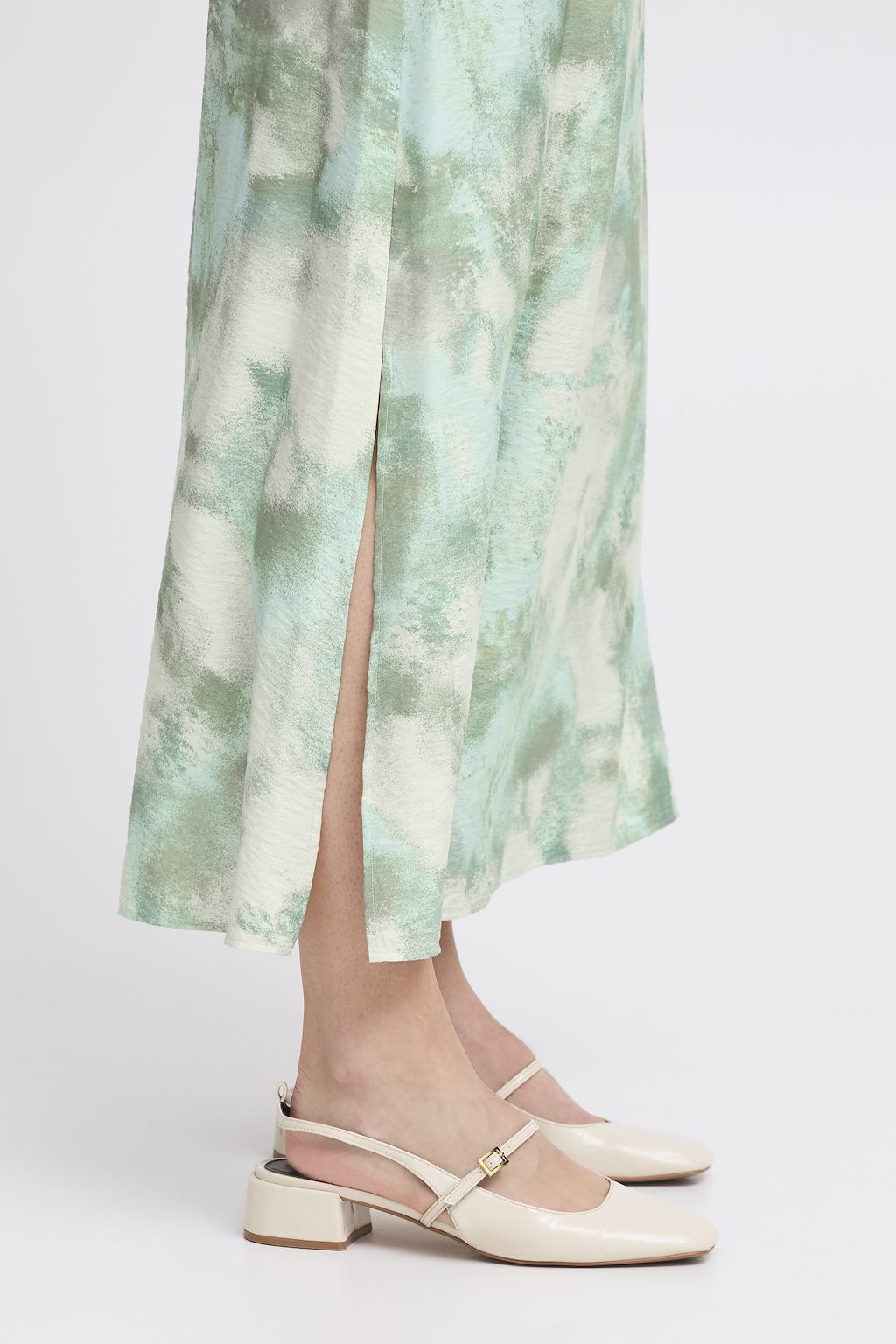 b.young Ibine Slit Skirt Blue Haze Blur