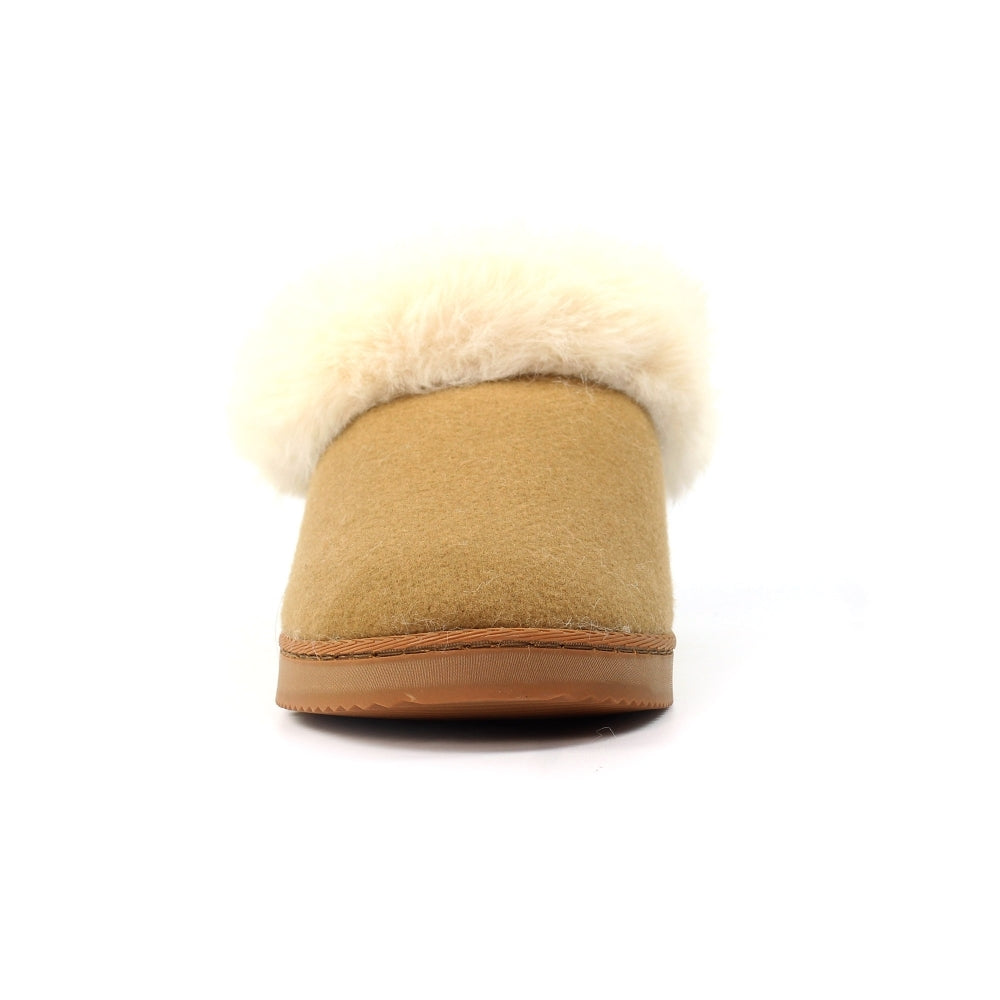 Lunar Cranbrook Tan Boxed Slipper