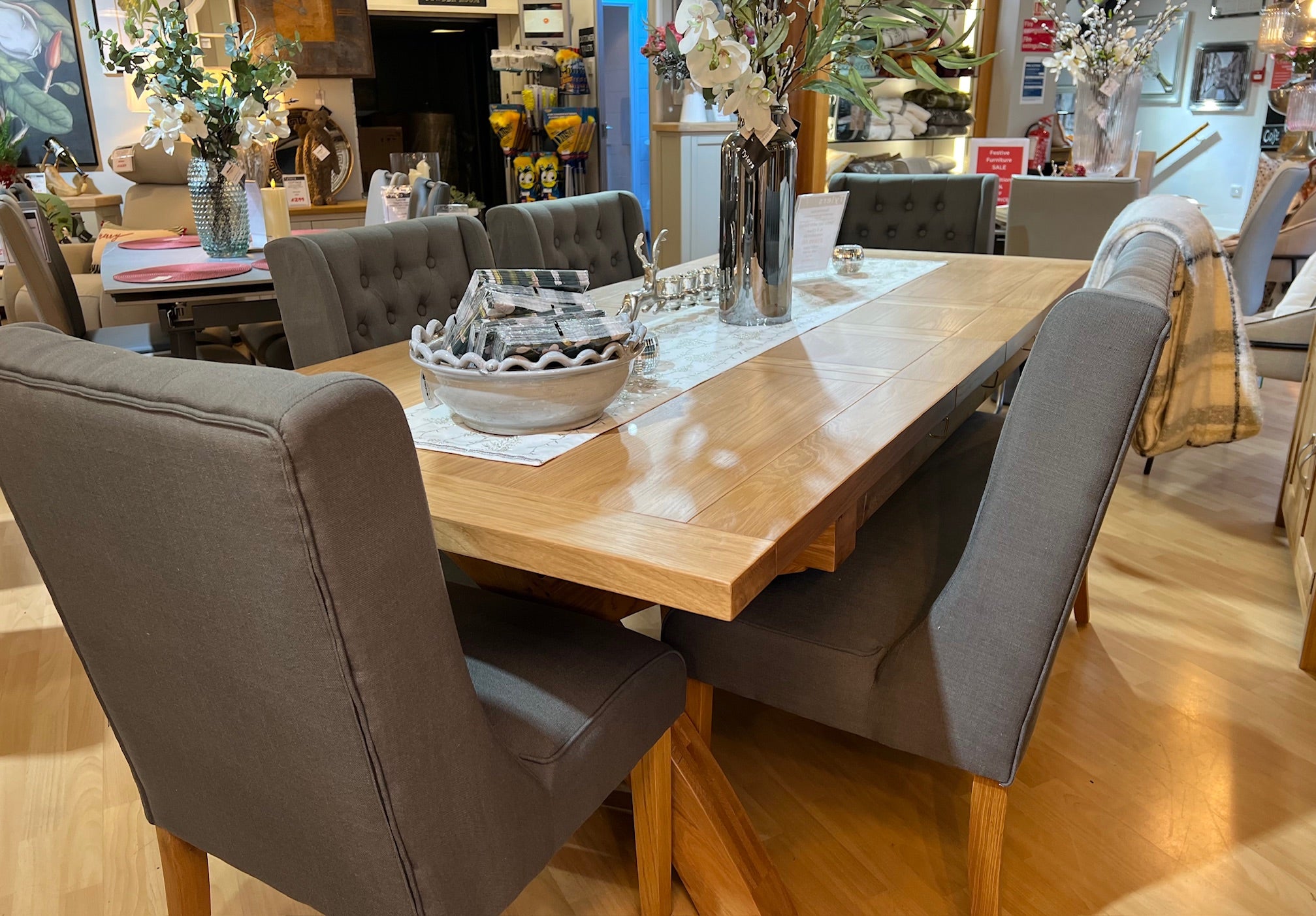 Dorchester Table Set