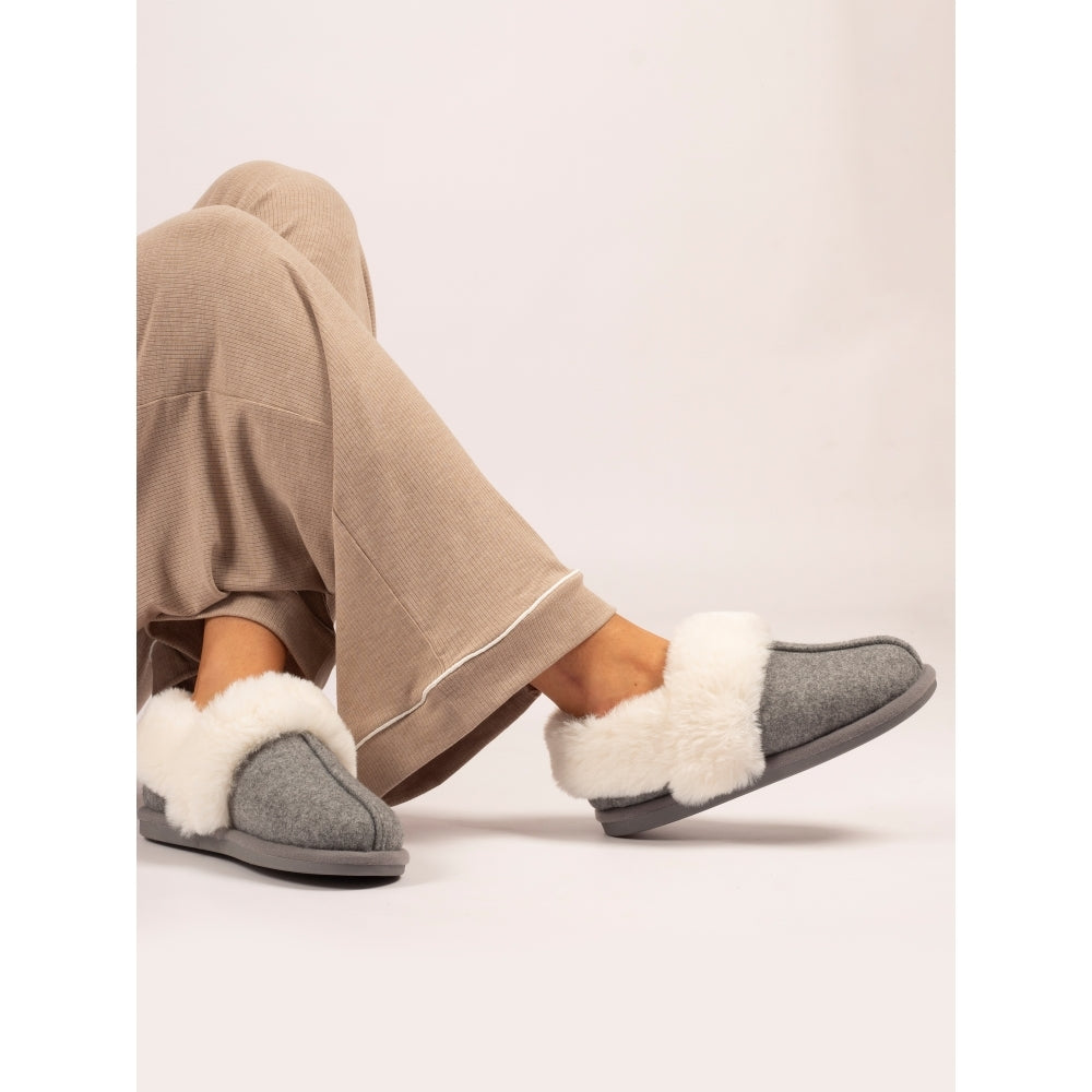 Lunar Ember III Grey Boxed Slipper