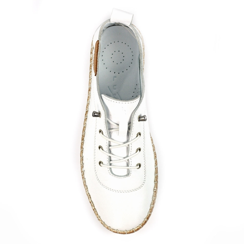 Lunar Evie White Lea. Plimsoll