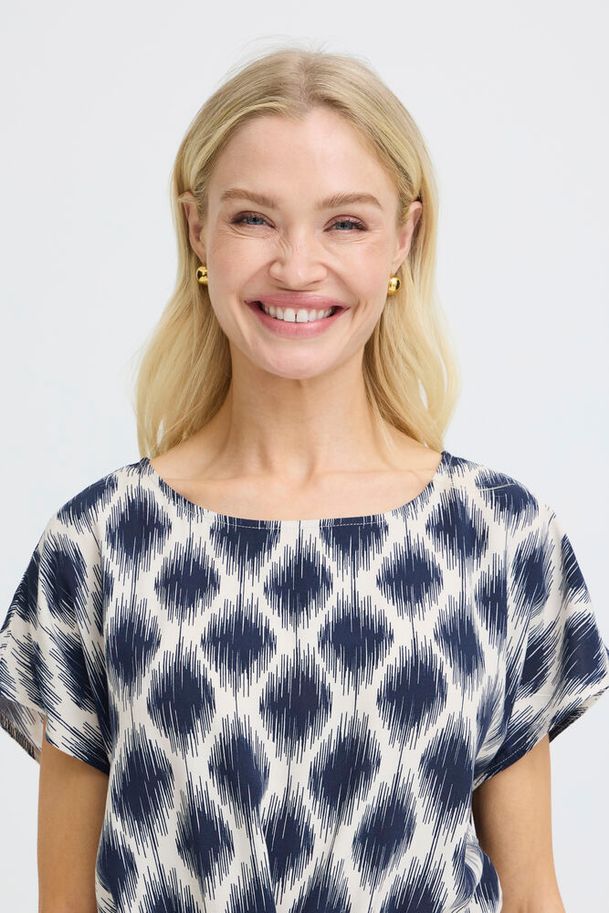 b.young Joella O-Neck Dress Ogee Ikat Med Blue