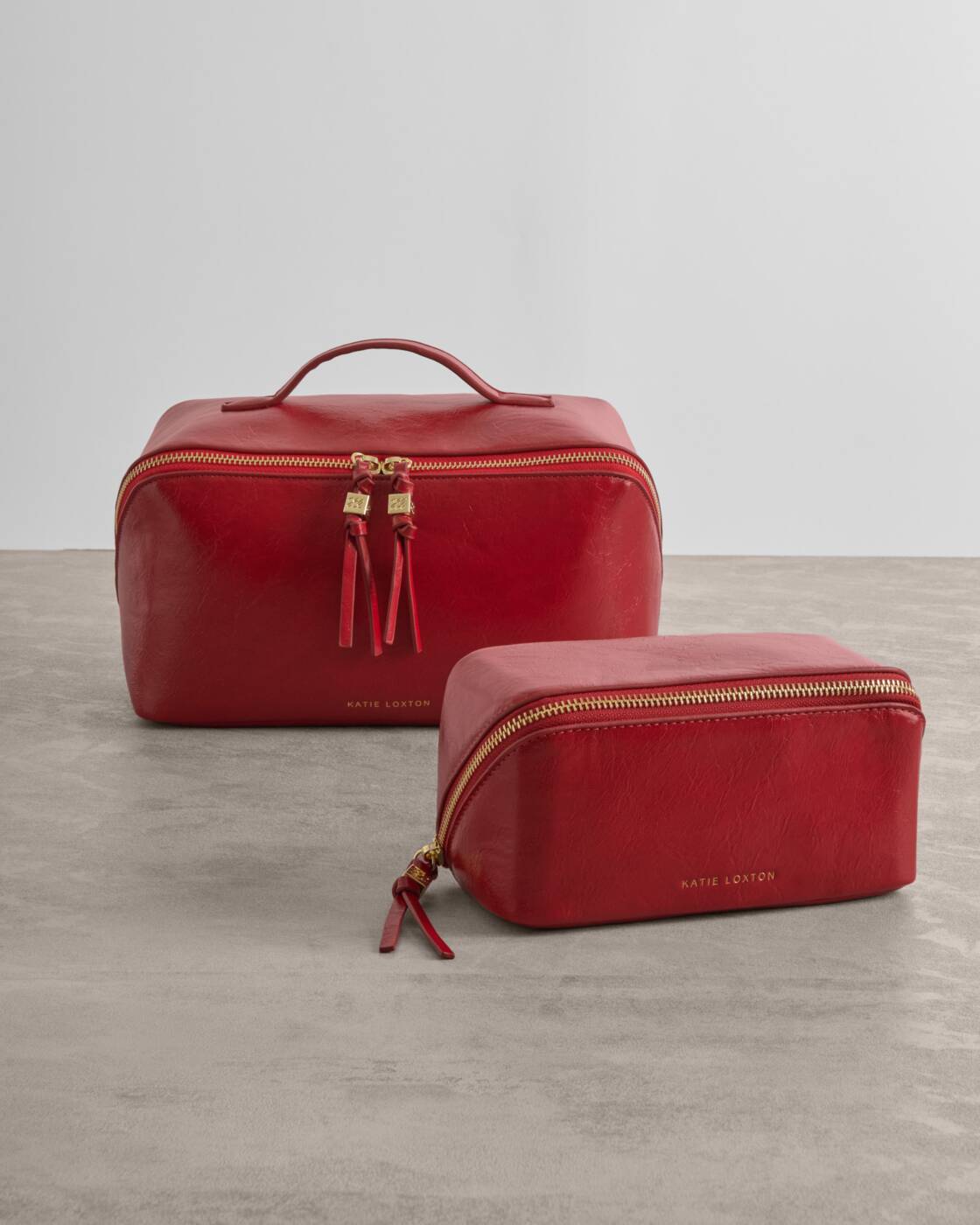 Katie Loxton Crimson Patent Crackle Soho Large Make Up & Wash Bag
